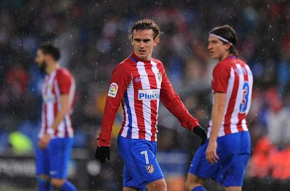 MADRID, SPAIN - FEBRUARY 12: Antoine Greizmann of Club Atletico de Madrid looks on during the La Liga match between Club Atletico de Madrid and RC Celta de Vigo at Vicente Calderon Stadium on February 12, 2017 in Madrid, Spain. (Photo by Denis Doyle/Getty Images)