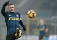 MILAN, ITALY - JANUARY 28: Mauro Icardi of FC Internazionale Milano controls the ball during the Serie A match between FC Internazionale and Pescara Calcio at Stadio Giuseppe Meazza on January 28, 2017 in Milan, Italy. (Photo by Emilio Andreoli/Getty Images )
