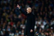 MADRID, SPAIN - FEBRUARY 15: Head coach Zinedine Zidane of Real Madrid CF gives instructions during the UEFA Champions League Round of 16 first leg match between Real Madrid CF and SSC Napoli at Estadio Santiago Bernabeu on February 15, 2017 in Madrid, Spain. (Photo by Gonzalo Arroyo Moreno/Getty Images)