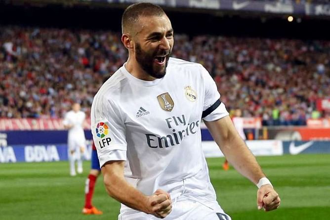 Real Madrid to offer Karim Benzema a new contract that keeps him at the club till 2022 - reports