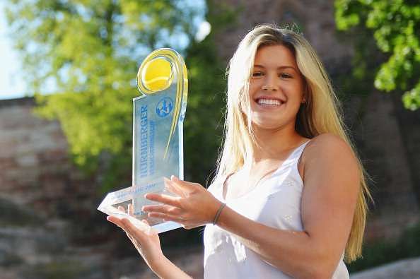 Twitter turns into Tinder as a random fan seals a date with tennis star Eugenie Bouchard
