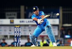 MS Dhoni takes a train from Ranchi to Kolkata for the Vijay Hazare Trophy