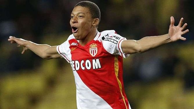Rumour: Real Madrid and Barcelona enter £75 million race to sign Kylian Mbappe