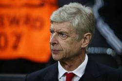 Wenger reiterates commitment to Arsenal despite Barcelona link