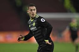 Hazard delighted to be Chelsea's middle man