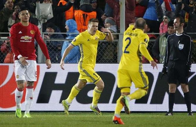 Manchester United earn 1-1 draw on threadbare pitch at Rostov