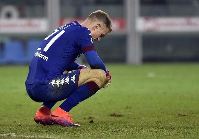 Hart believes he is 'surplus to requirements' at Man City