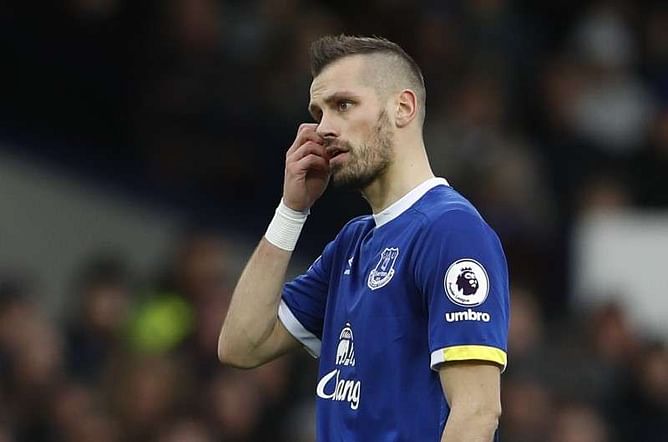 Everton's Schneiderlin lost "joy of football" at Man United