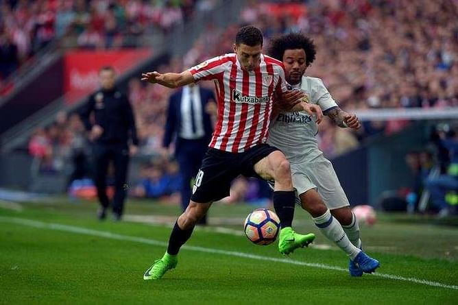Casemiro guides leaders Real through Athletic test