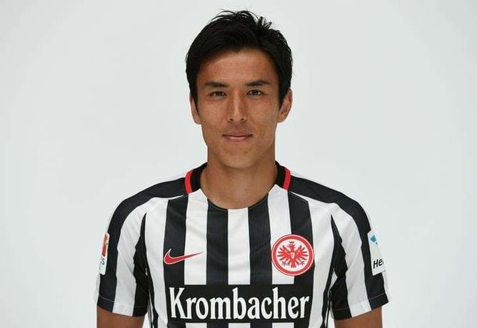 Hasebe risks Frankfurt wrath to join Japan squad