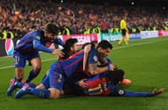 BARCELONA, SPAIN - MARCH 08: Sergi Roberto of Barcelona (obscured) celebrates with team mates as he scores their sixth goal during the UEFA Champions League Round of 16 second leg match between FC Barcelona and Paris Saint-Germain at Camp Nou on March 8, 2017 in Barcelona, Spain. (Photo by Laurence Griffiths/Getty Images)