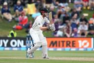 DUNEDIN, NEW ZEALAND - MARCH 10: Kane Williamson of New Zealand avoids a bouncer during day three of the First Test match between New Zealand and South Africa at University Oval on March 10, 2017 in Dunedin, New Zealand. (Photo by Dianne Manson/Getty Images)