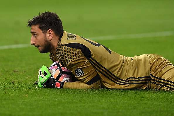 TURIN, ITALY - MARCH 10:  Gianluigi Donnarumma of AC Milan looks on during the Serie A match between Juventus FC and AC Milan at Juventus Stadium on March 10, 2017 in Turin, Italy.  (Photo by Valerio Pennicino/Getty Images)