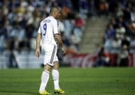 MADRID, SPAIN - OCTOBER 14: Ronaldo of Real Madrid leaves the pitch after getting his second yellow card from referee Gonzalez Vazquez during the Primera Liga match between Getafe and Real Madrid at the Alfonso Perez stadium on October 14, 2006 in Madrid, Spain. (Photo by Denis Doyle/Getty Images)