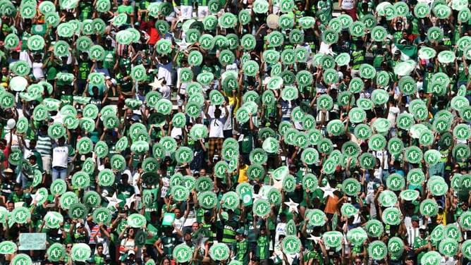 Chapecoense celebrate win in Copa Libertadores debut
