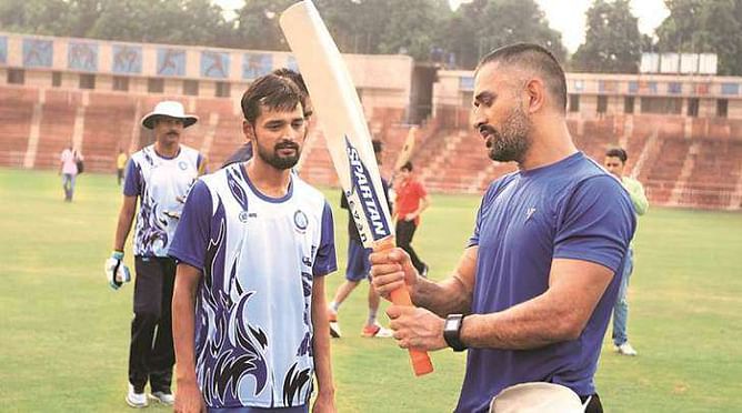 Jharkhand batsman Saurabh Tiway 'booed' as century averts MS Dhoni from batting display