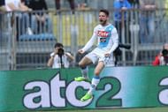 EMPOLI, ITALY - MARCH 19: Dries Mertens of SSC Napoli celebrates after scoring a goal during the Serie A match between Empoli FC and SSC Napoli at Stadio Carlo Castellani on March 19, 2017 in Empoli, Italy. (Photo by Gabriele Maltinti/Getty Images)