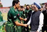 India Pakistan 2011 World Cup Manmohan Singh.jpg