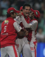 Irfan Pathan Kings XI Punjab Mumbai Indians