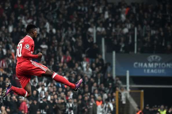 Reports: Manchester United agree on world record fee for right-back to beat Barcelona