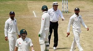 Australian daily claims Virat Kohli hit official with a bottle during 2nd Test