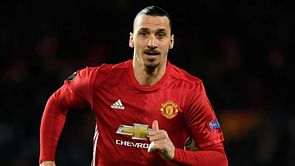 We are talking - Ibrahimovic hints at Manchester United extension