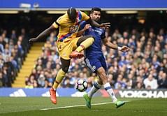 Battling Sakho inspires Crystal Palace's survival bid