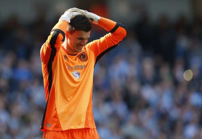Hull's Jakupovic demands improvement away from home