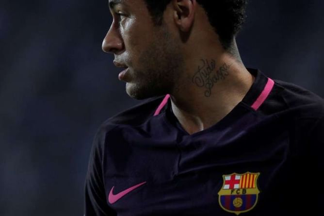 Barcelona star Neymar banned for Clasico after sarcastic applause