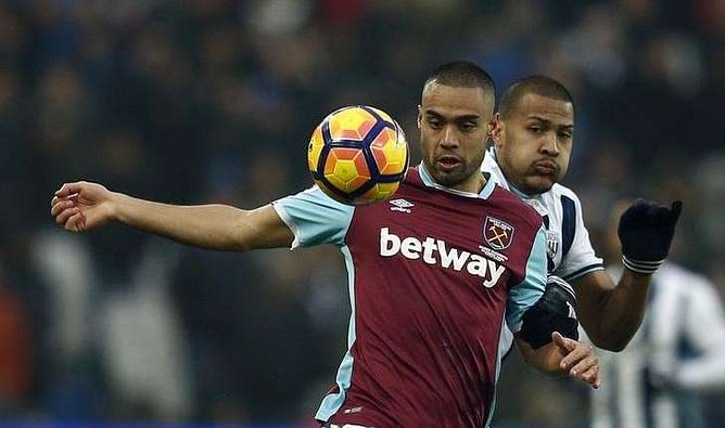 Reid back but Carroll out as West Ham prepare for Everton visit