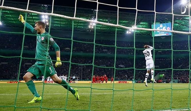 Frankfurt in German Cup final after Gladbach shootout win