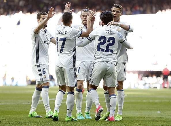 Real Madrid ease to 3-0 win over Alaves, but Twitter is not convinced with the performance
