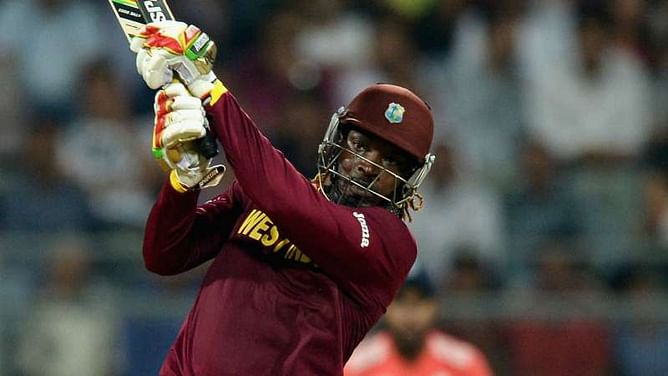 Brilliant Gayle surpasses 10,000 T20 runs as RCB return to winning ways