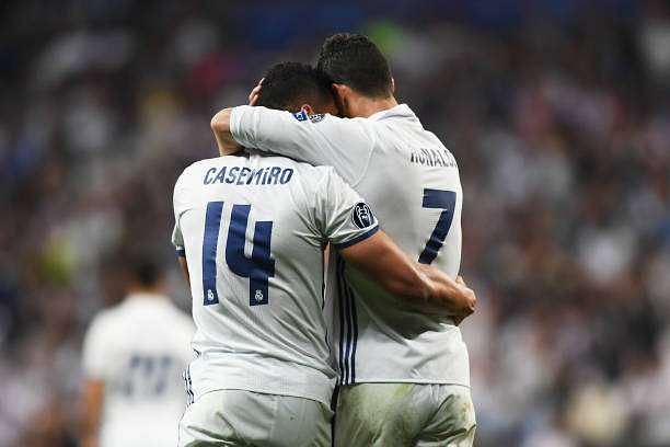 Real Madrid vs Barcelona: Twitter explodes as Casemiro gives Los Blancos the lead