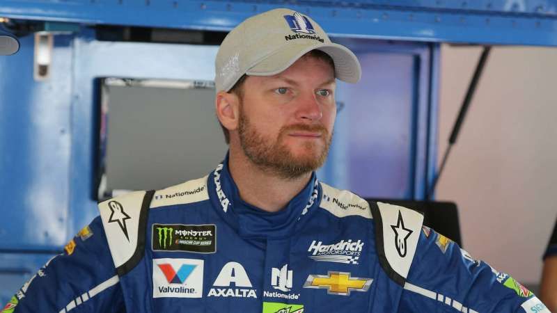 Dale Earnhardt Jr. thanks dad, Junior Nation in emotional ...