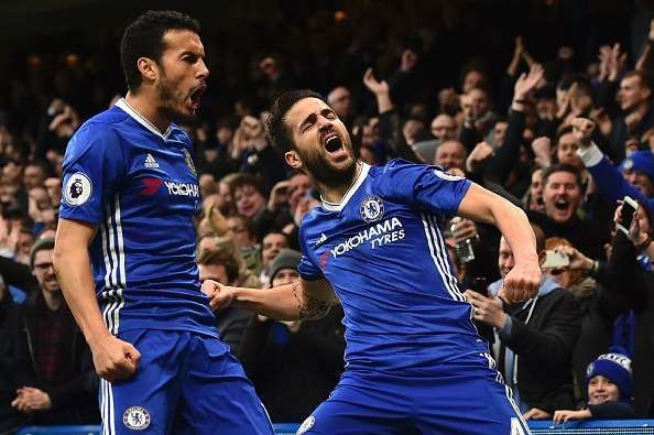 Reports: Barcelona superstar calls up Fabregas and Pedro to enquire about Chelsea