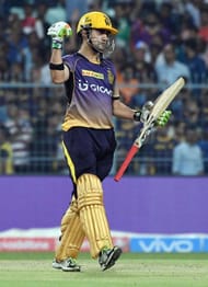 Gautam Gambhir KKR KXIP batting.jpg