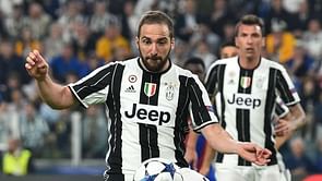 Higuain warns Juventus over brilliant Barcelona