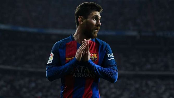 Messi only plays well for Barcelona - Romario