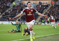 HULL, ENGLAND - FEBRUARY 25: Michael Keane of Burnley celebrates scoring his sides first goal during the Premier League match between Hull City and Burnley at KCOM Stadium on February 25, 2017 in Hull, England. (Photo by Mark Robinson/Getty Images)