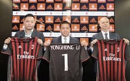 MILAN, ITALY - APRIL 14: (L-R) AC Milan new board member David Han Li, new AC Milan Owner and President Yonghong Li, new AC Milan CEO Marco Fassone attend a press confernce to unveil AC Milan new owners on April 14, 2017 in Milan, Italy. (Photo by Studio Buzzi/AC Milan via Getty Images)