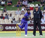 ADELAIDE, AUSTRALIA - FEBRUARY 19: Muttiah Muralitharan of Sri Lanka bowls during the Commonwealth Bank Series One Day International match between Sri Lanka and India at the Adelaide Oval on February 19, 2008 in Adelaide, Australia. (Photo by Simon Cross/Getty Images)