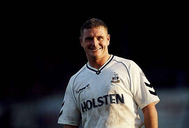 PORTSMOUTH, UNITED KINGDOM - FEBRUARY 16:  Paul Gascoigne of Spurs smiles during an FA Cup 5th Round match between Portsmouth and Tottenham Hotspur at Fratton Park on February 16, 1991 in Portsmouth, England. (Photo by Dan Smith/Allsport/Getty Images)