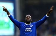 LIVERPOOL, ENGLAND - APRIL 09: Romelu Lukaku of Everton celebrates scoring his team's fourth goal during the Premier League match between Everton and Leicester City at Goodison Park on April 9, 2017 in Liverpool, England. (Photo by Michael Steele/Getty Images)