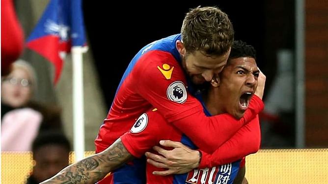 I lost my love for the game – Van Aanholt takes aim at Sunderland boss Moyes