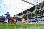 LONDON, ENGLAND - APRIL 01: Wayne Hennessey of Crystal Palace (R) makes a save during the Premier League match between Chelsea and Crystal Palace at Stamford Bridge on April 1, 2017 in London, England. (Photo by Mike Hewitt/Getty Images)