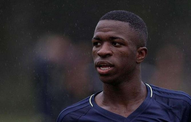 Real Madrid eye Brazilian teenager Vinicius Junior