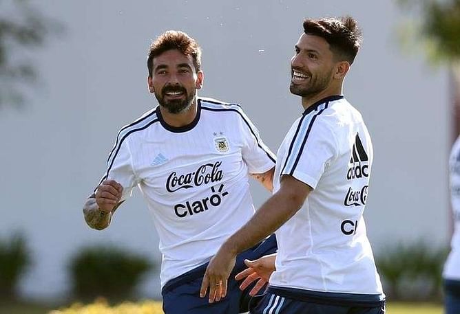 Contrite Lavezzi apologises over offensive photograph