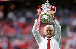 Wenger says Cup triumph has no bearing on his future