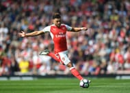 LONDON, ENGLAND - MAY 07: Alex Oxlade-Chamberlain of Arsenal in action during the Premier League match between Arsenal and Manchester United at Emirates Stadium on May 7, 2017 in London, England. (Photo by Laurence Griffiths/Getty Images)